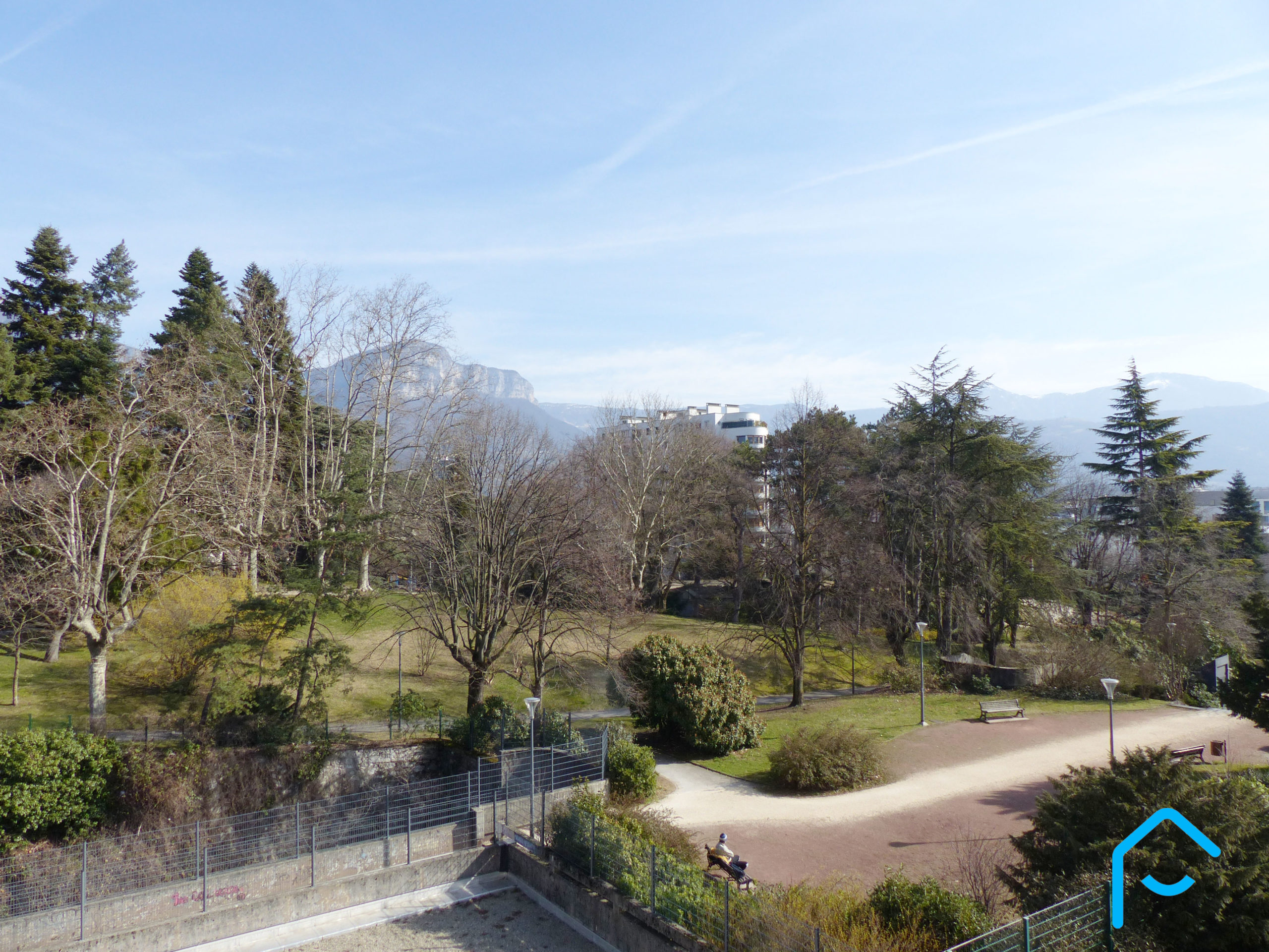 à vendre appartement T1 Chambéry Savoie vue2