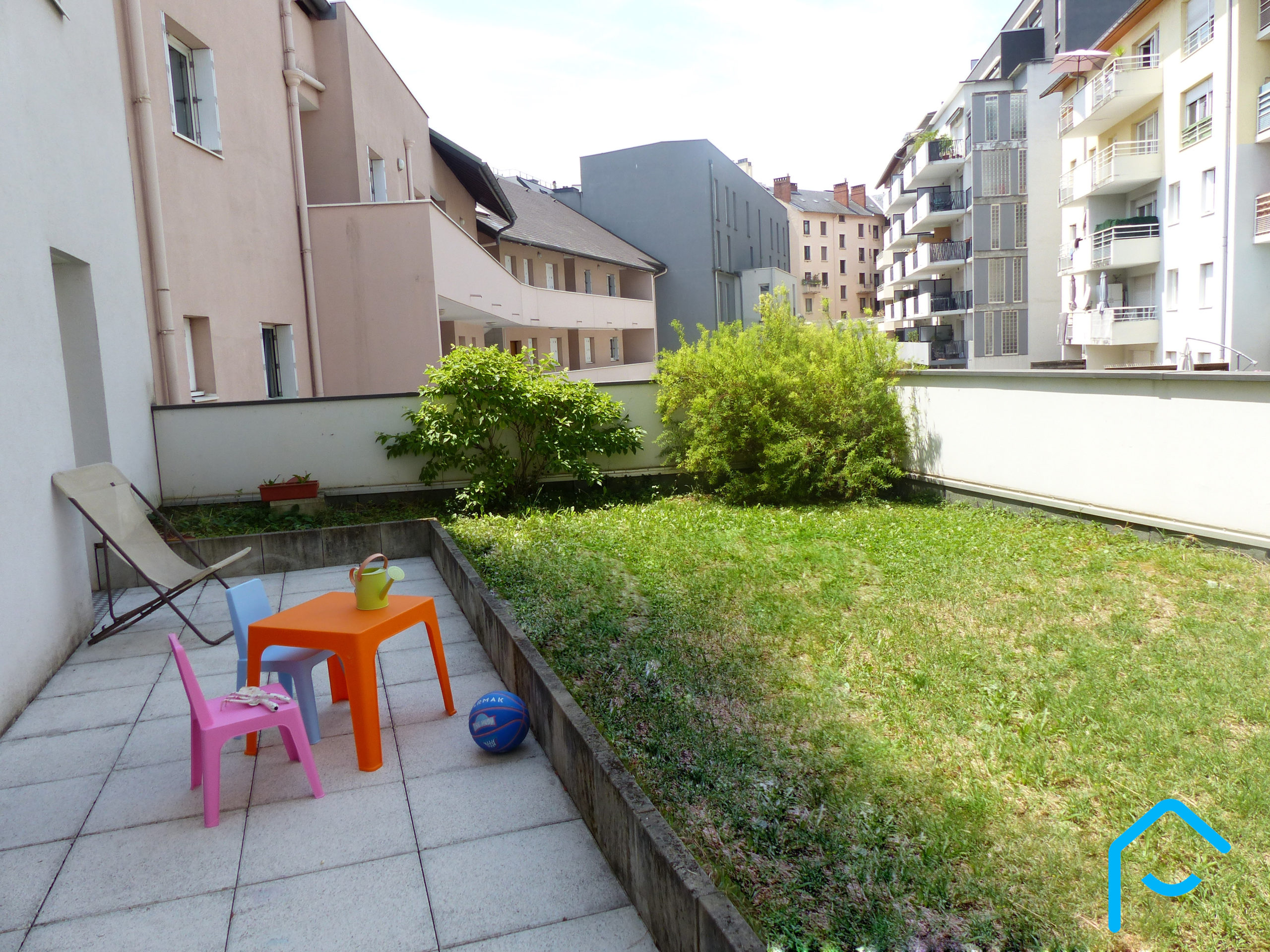 A vendre appartement type T4 Chambéry Savoie terrasse vue 12