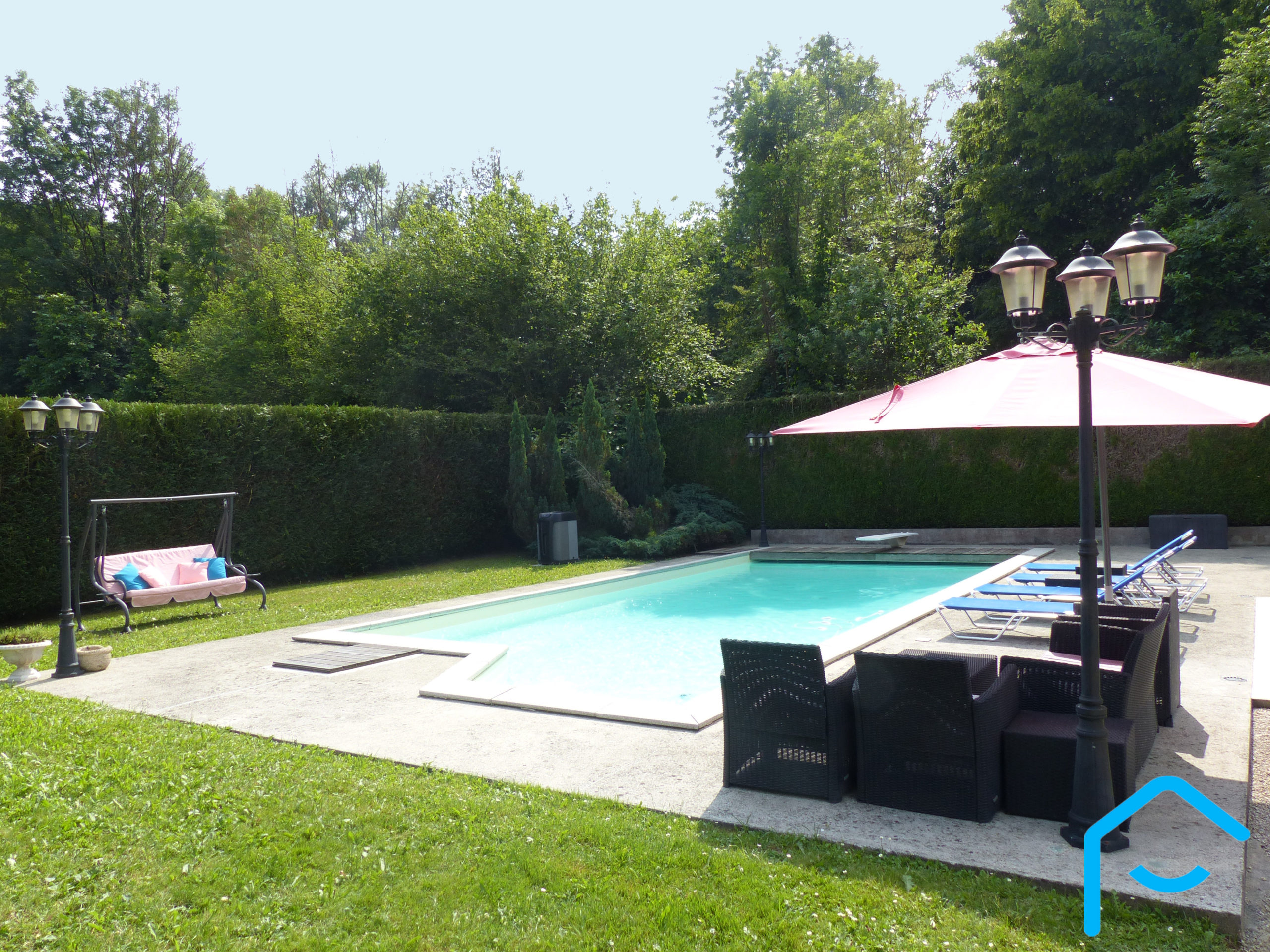 A vendre Savoie maison avec piscine terrain lac Aiguebelette vue 1