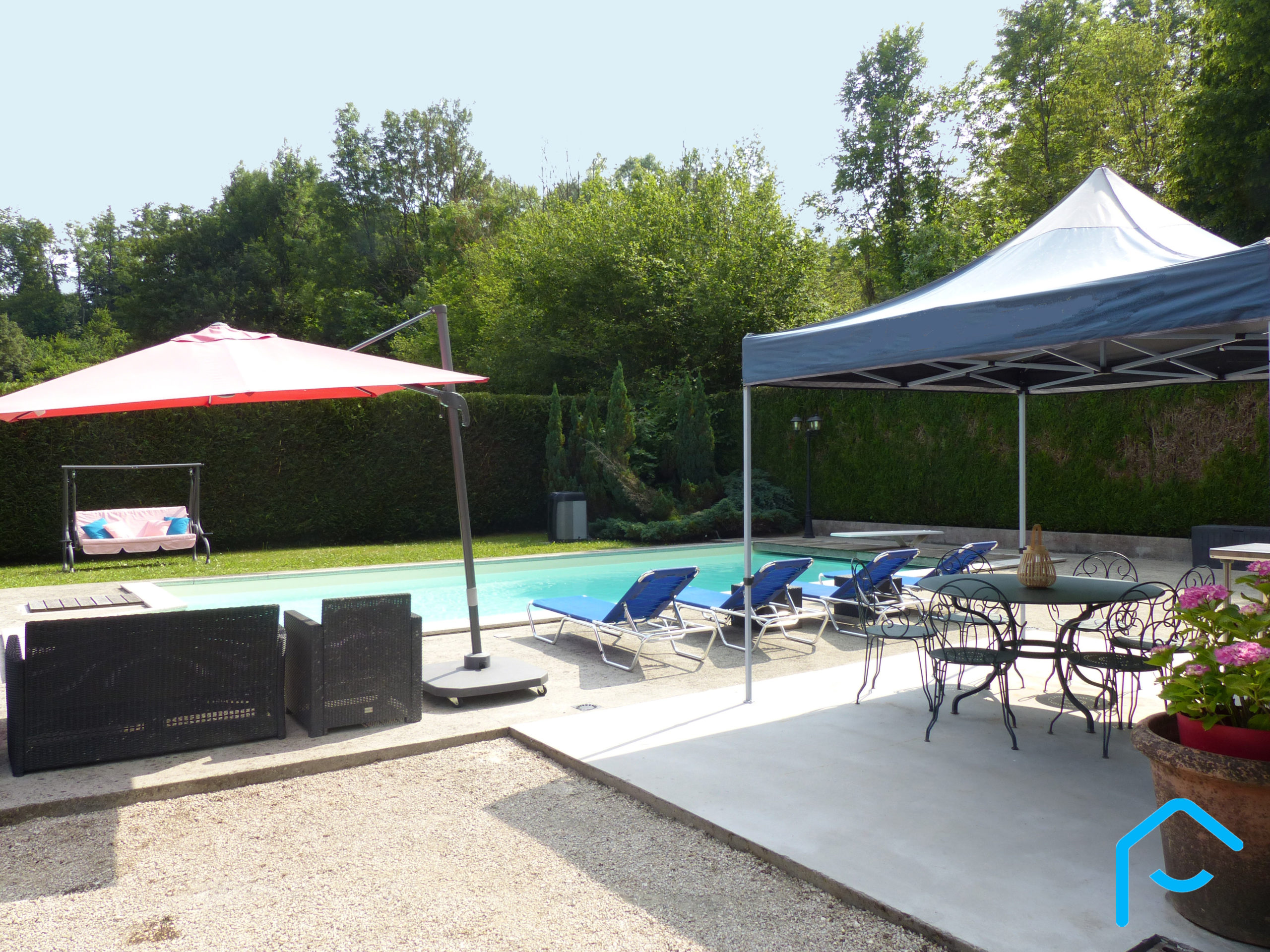 A vendre Savoie maison avec piscine terrain lac Aiguebelette vue 2