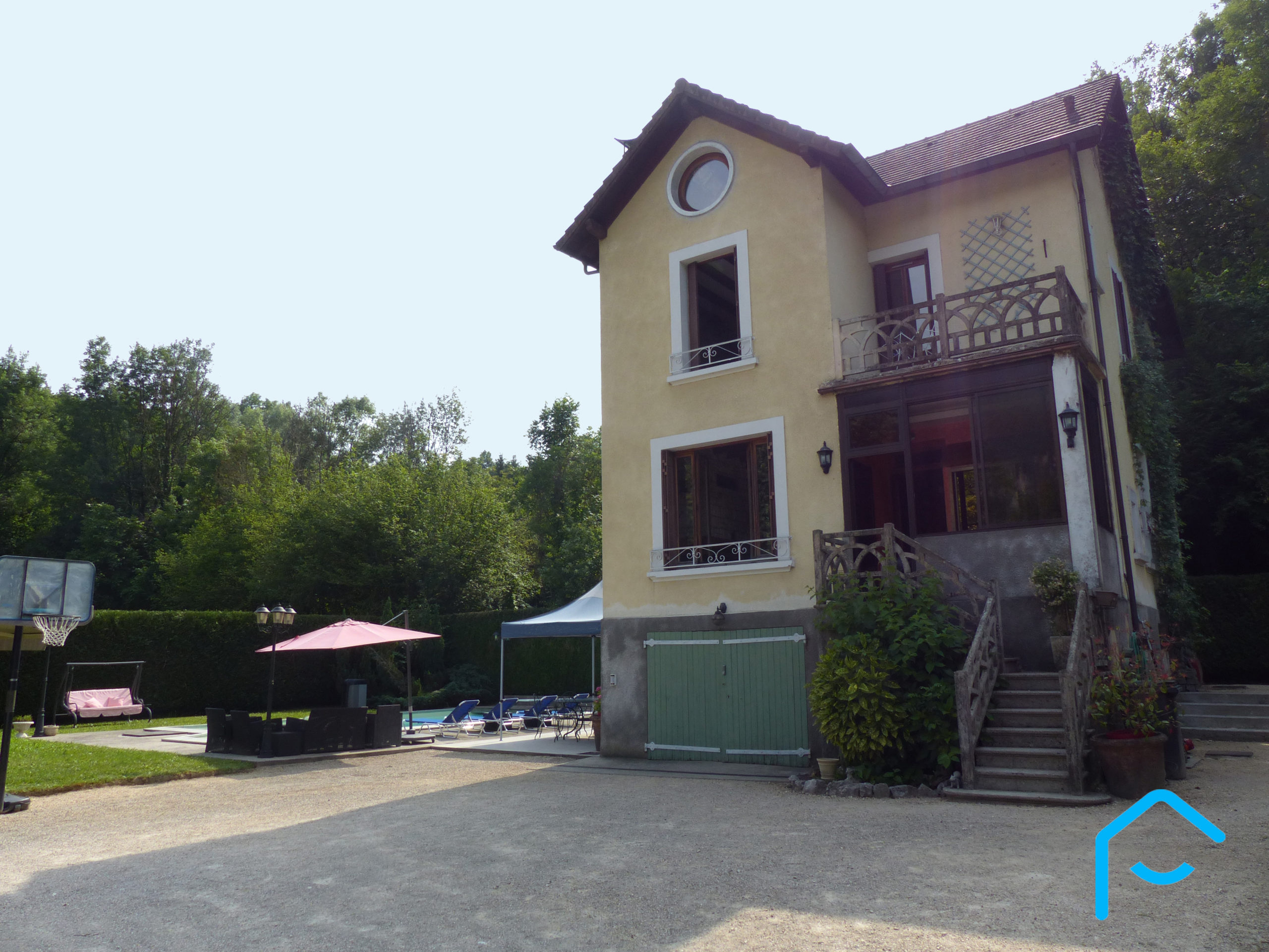 A vendre Savoie maison avec piscine terrain lac Aiguebelette vue 9
