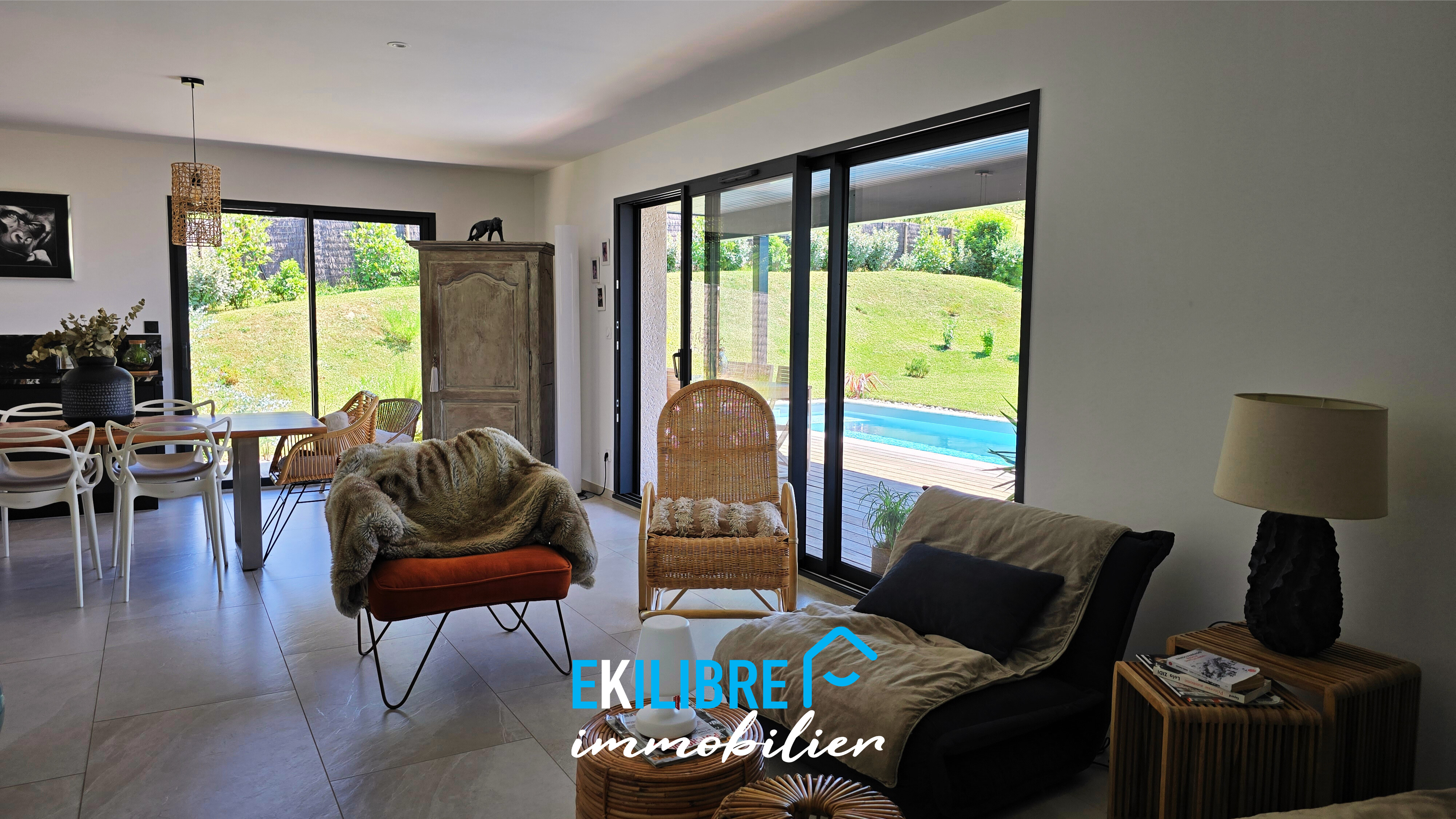A vendre Savoie maison neuve moderne vue montagnes piscine parc vue 14