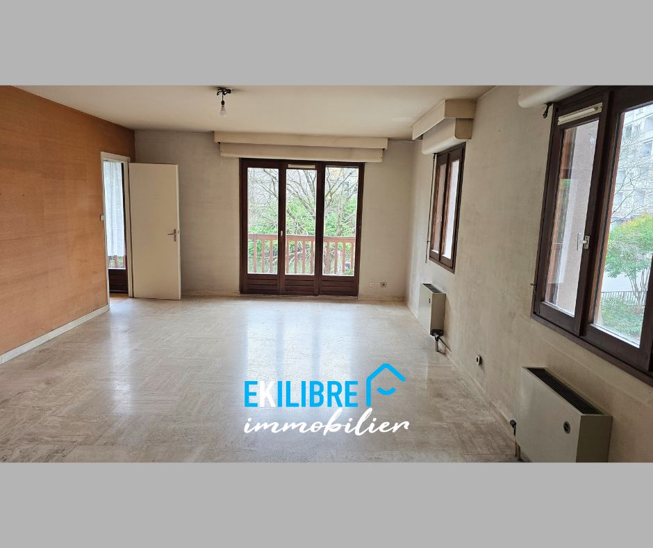 A vendre très grand appartement Chambéry Savoie centre-ville stationnement cave calme parc vue11