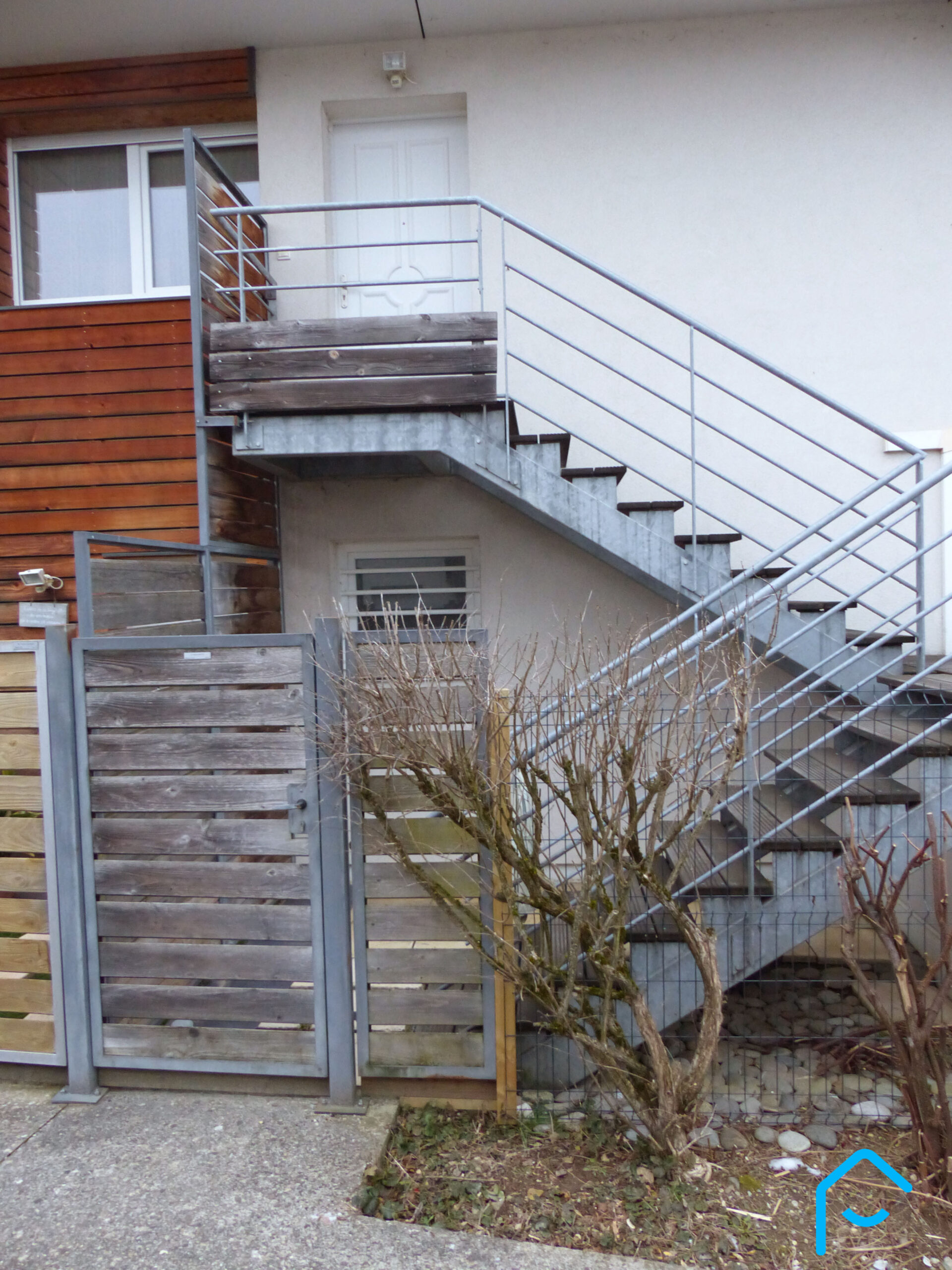 Appartement à vendre la Ravoire Chambéry T2 vue massifs garage piste cyclable autoroute vue 3