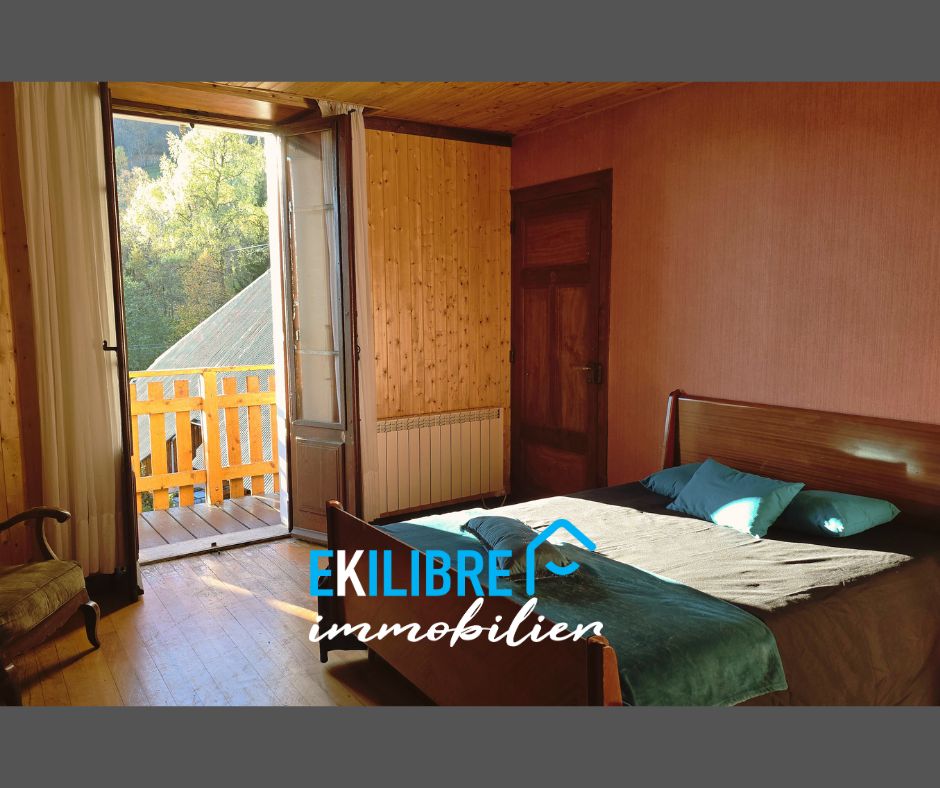 A vendre Savoie Les Deserts maison 5 chambres garage vue massifs vue 13