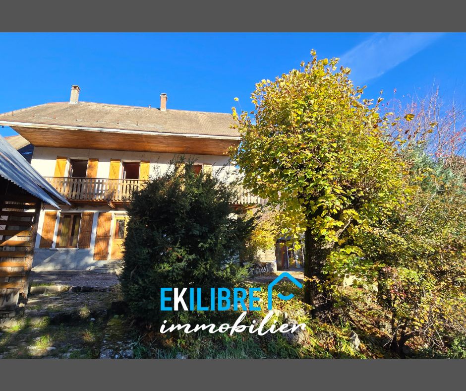 A vendre Savoie Les Deserts maison 5 chambres garage vue massifs vue 17