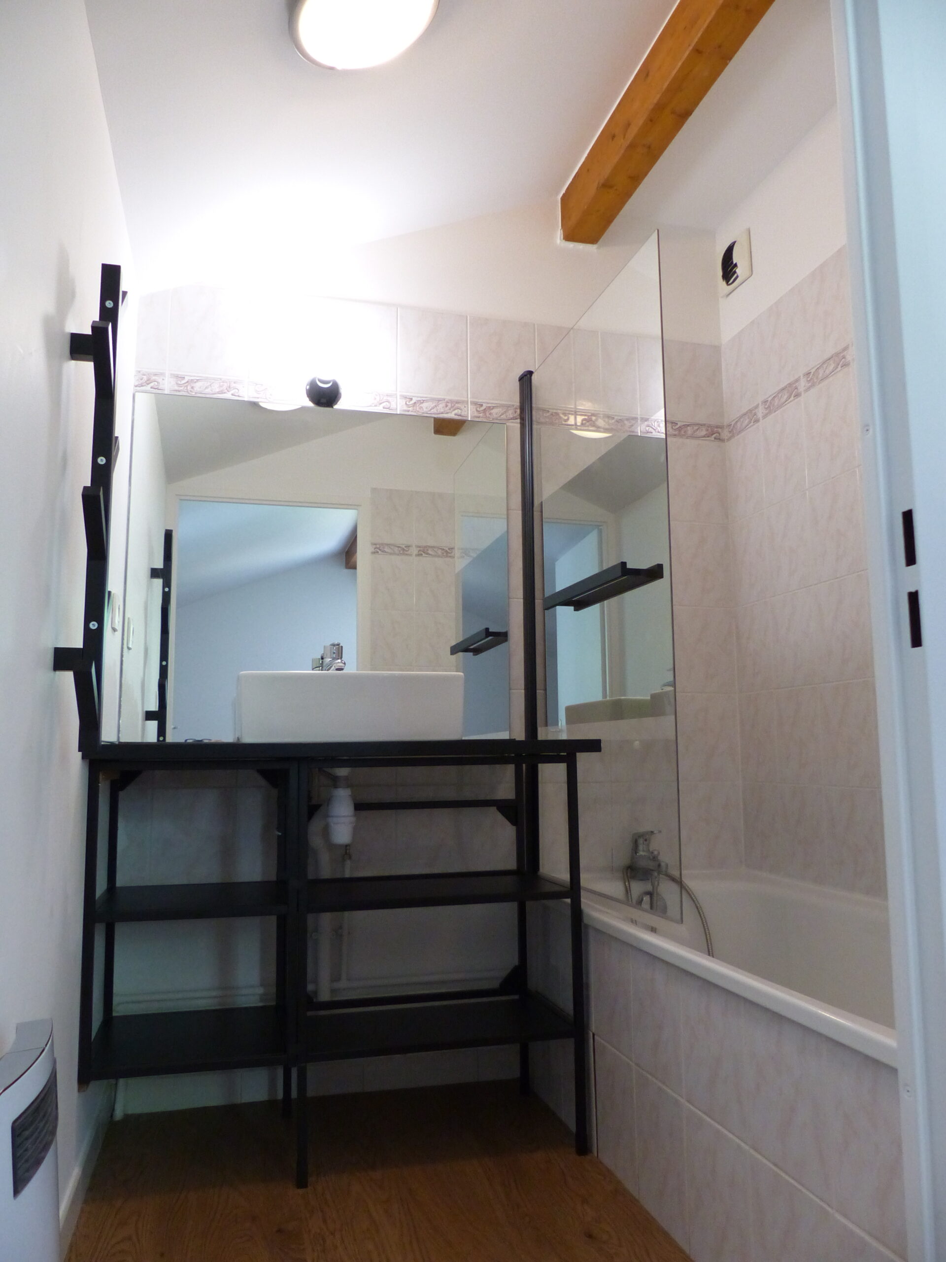 A louer T2 avec balcon 42m² avec cave et garage Lyon 7