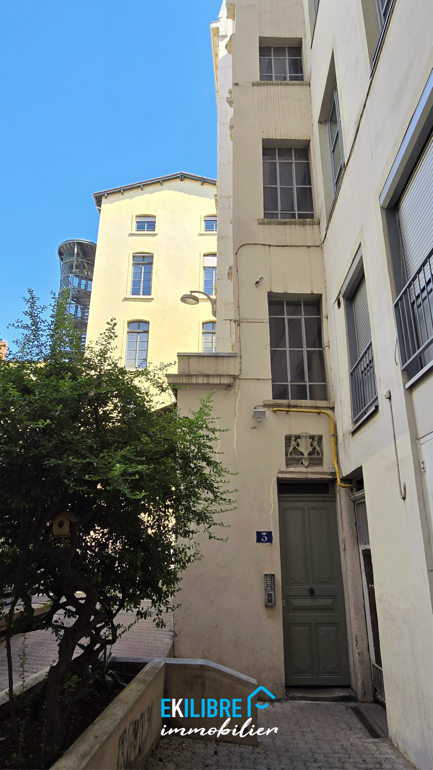 A vendre appartement T4 rénové étudiant investisseur Lyon vue 23