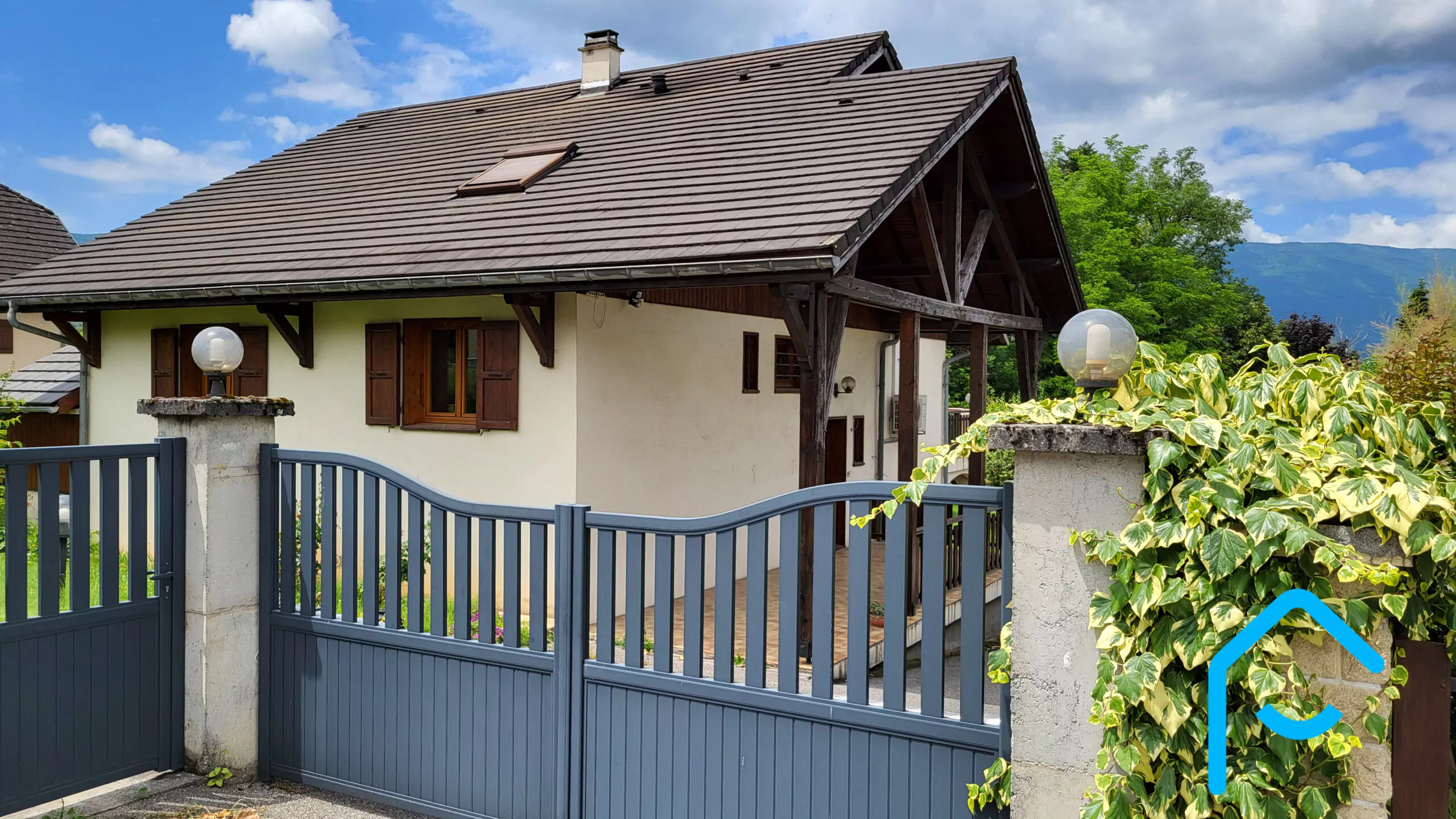 A vendre Jacob Bellecombette, Savoie, Chambéry, maison, montagnes vue 1