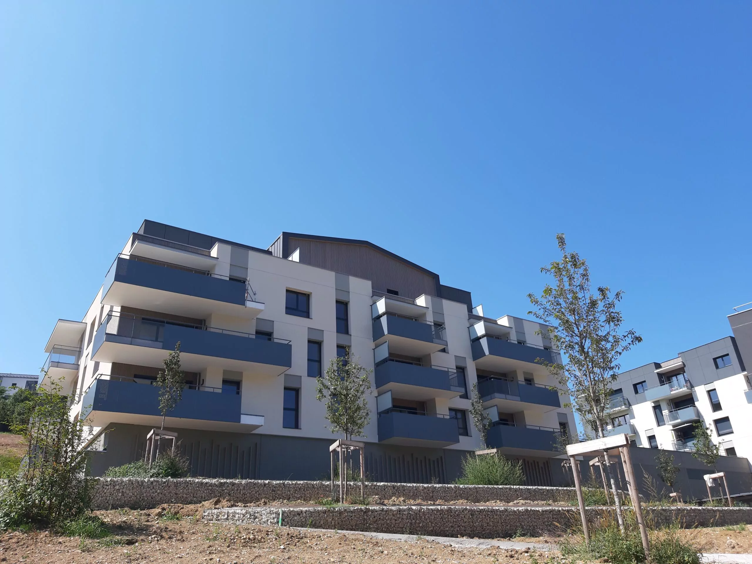 Jacob-Bellecombette appartement T2 terrasse parking vue8