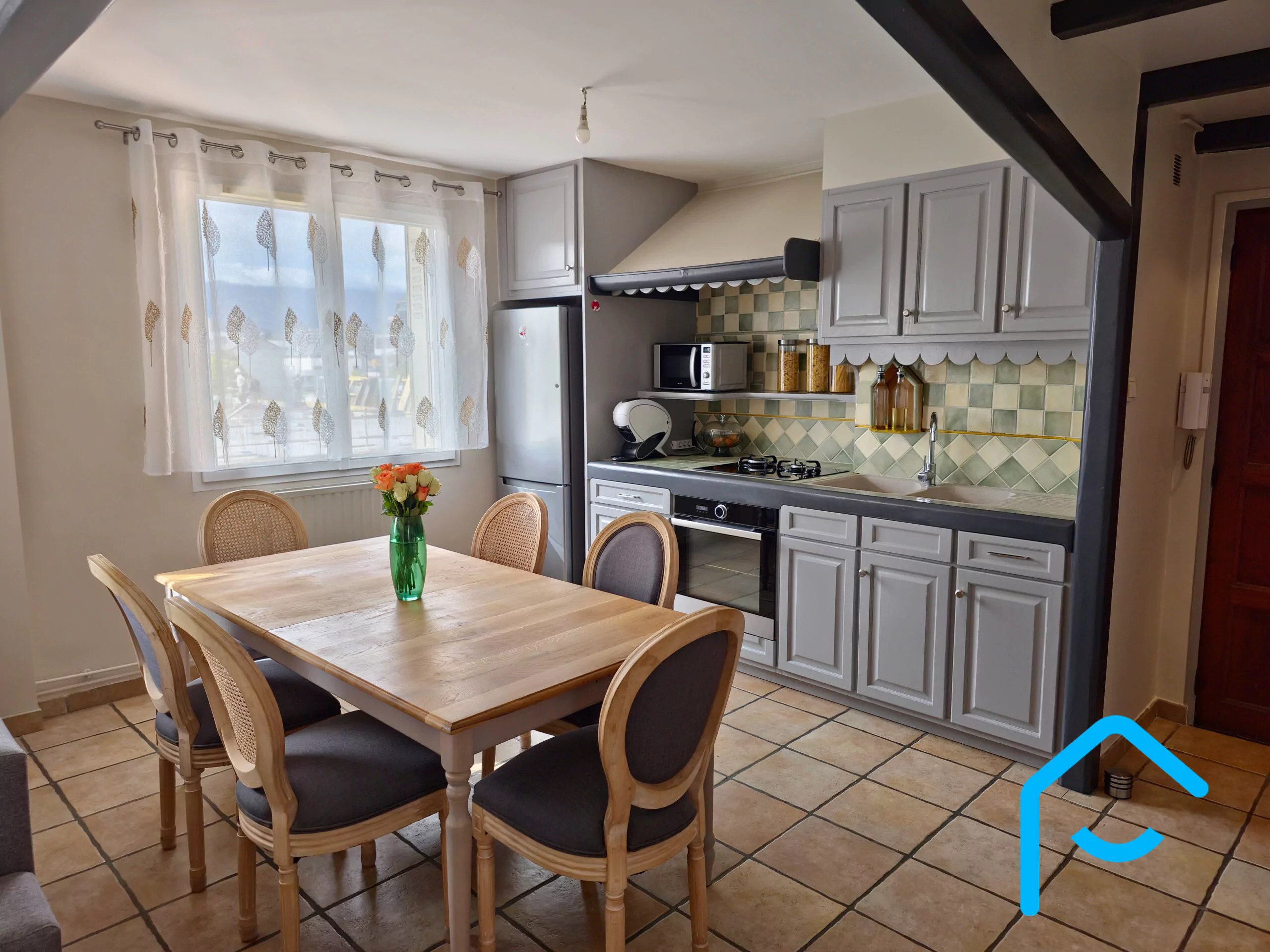 vente chambéry T4 lumineux vue 1