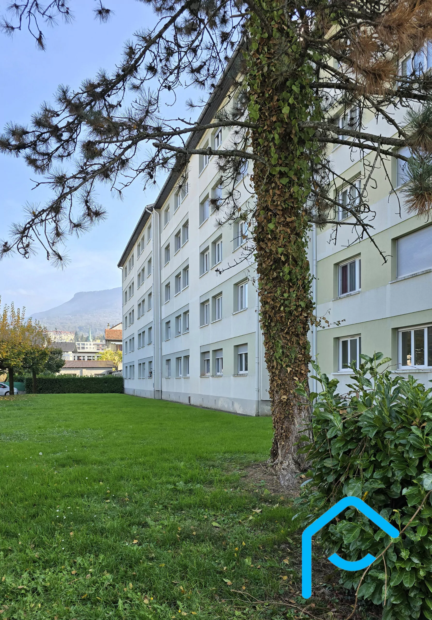 Appartement-T3-Aix-les-bains vue 4